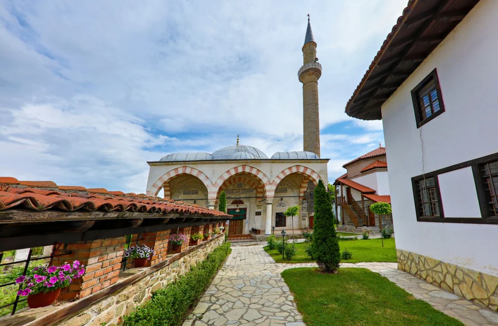 Kosovo Rundreise Kosovo Mietwagenrundreise Tradition Gastfreundschaft Und Atemberaubende Natur